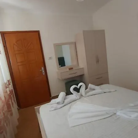 B.b Apartment