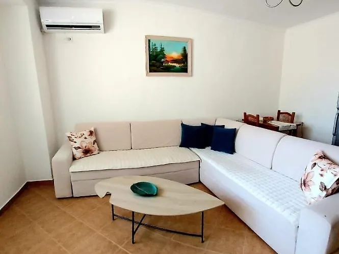 Apartment B.b