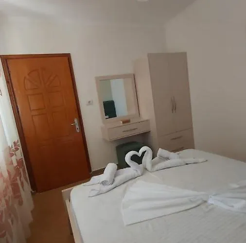 B.b Apartment