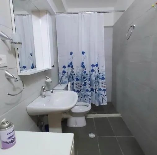 B.b Apartment